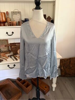 Forte Forte Light Blue V-Neck Long Sleeve Women's Top